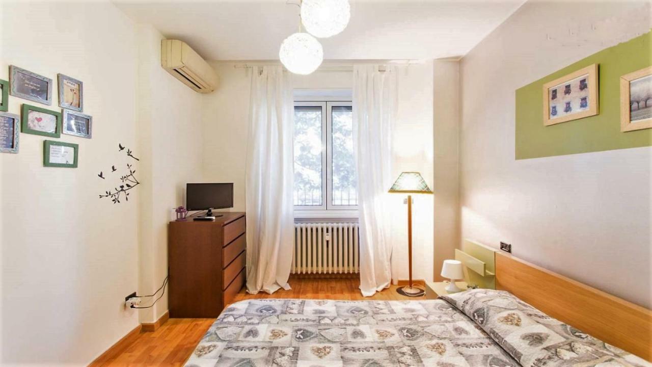 Isola Lagosta Apartment Мілан Екстер'єр фото